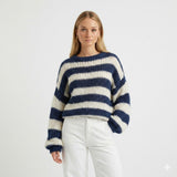 Amanda | Oversizowy Sweter w Paski