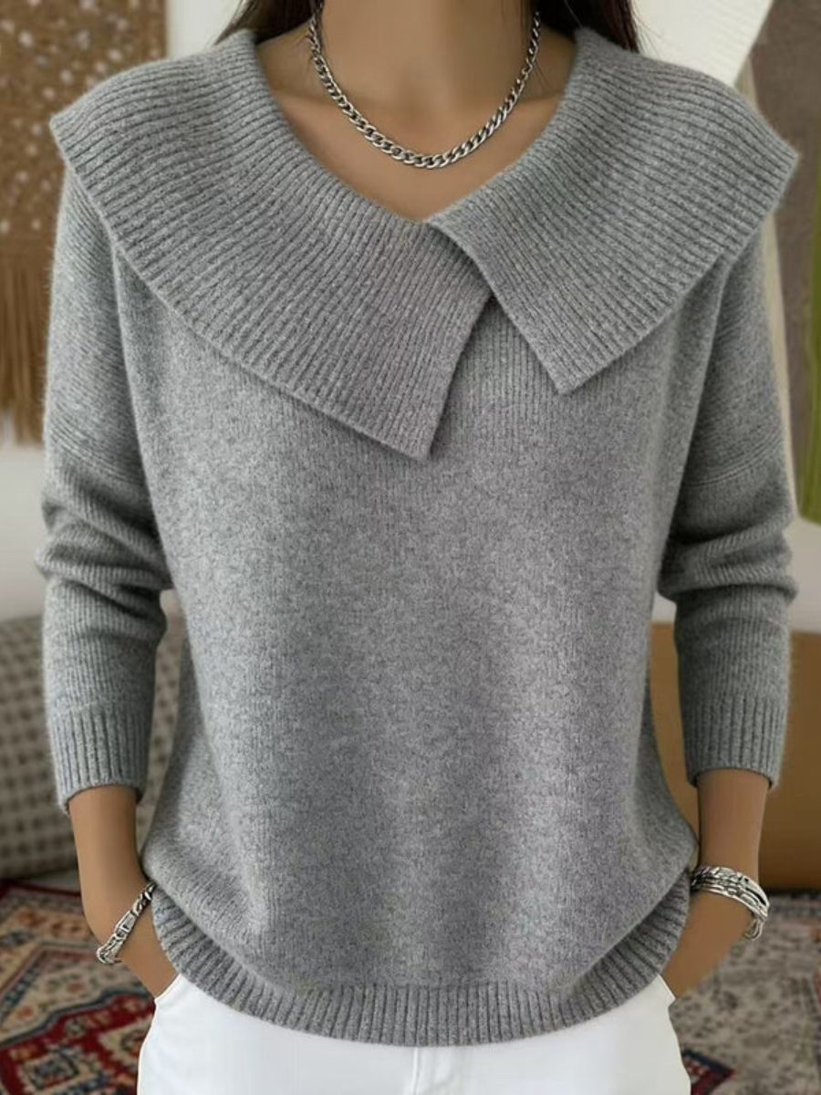 Kinga | Cieply Sweter z Miekkim Kolnierzem
