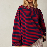 Pola | Oversizowy Sweter w Paski z Rekawami Nietoperz