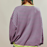 Pola | Oversizowy Sweter w Paski z Rekawami Nietoperz