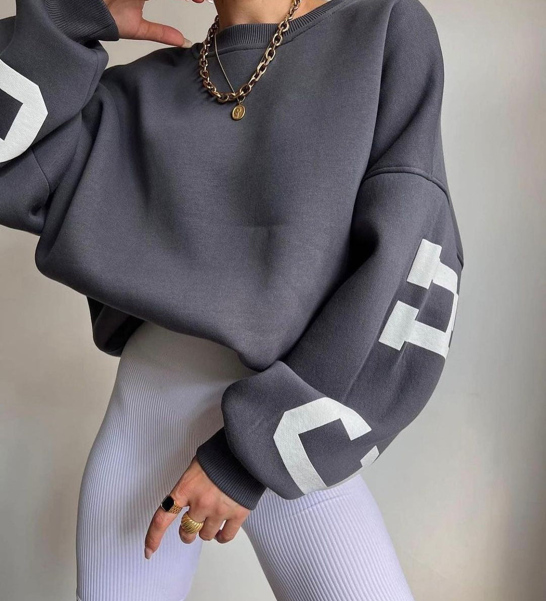 Bianka | Oversizowy Sweter z Nadrukiem Graficznym