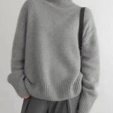 Paulina | Sweter z Golfem