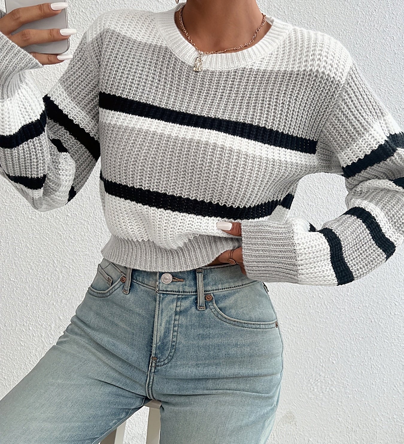 Luiza | Krotki Sweter w Paski
