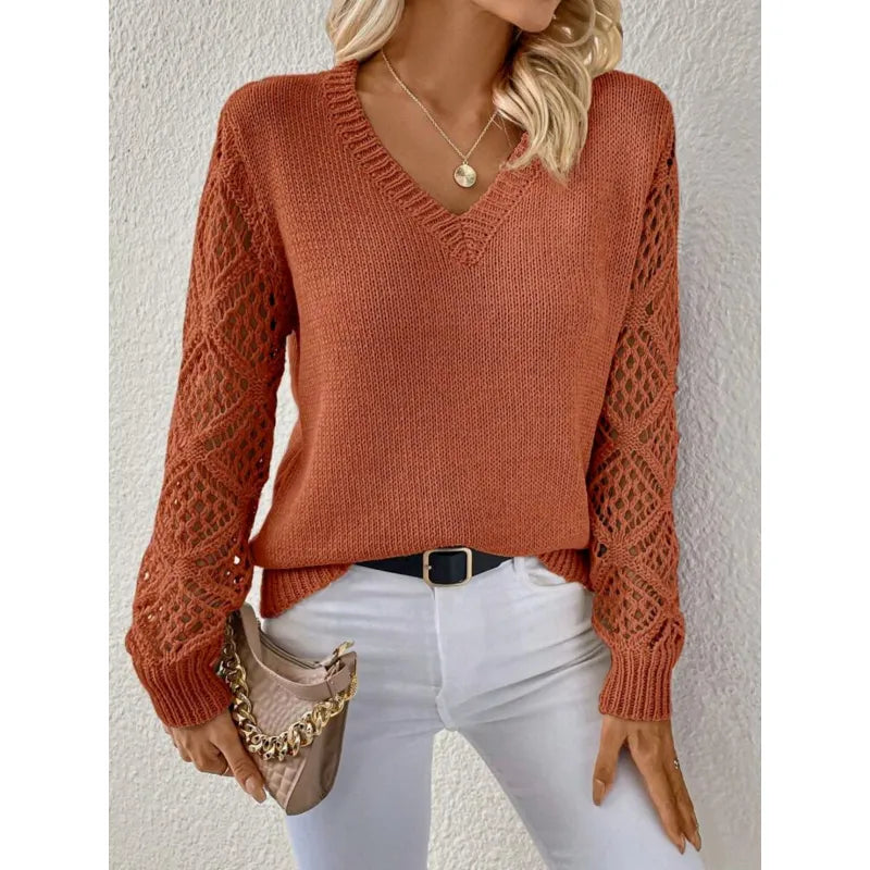 Estera | Elegancki Sweter z Dekoltem w Serek