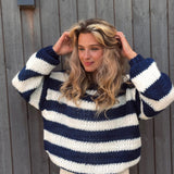 Amanda | Oversizowy Sweter w Paski