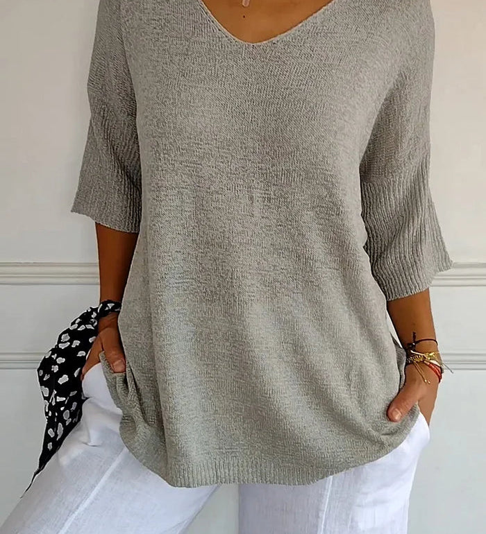 Kinga | Oversizowy Sweter z Dekoltem w Serek
