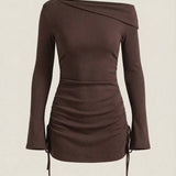 Sukienka mini Elle z dekoltem off-shoulder